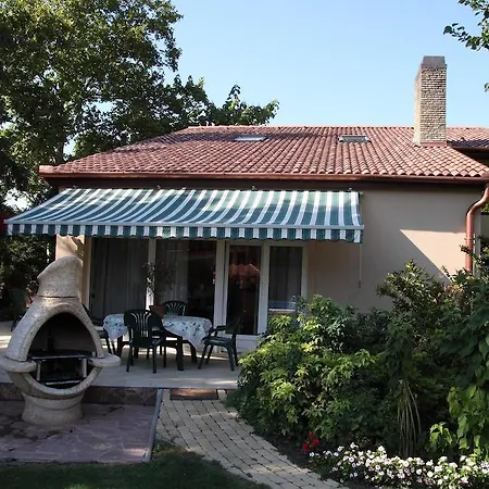 Aba Wellness House Balatonszarszo